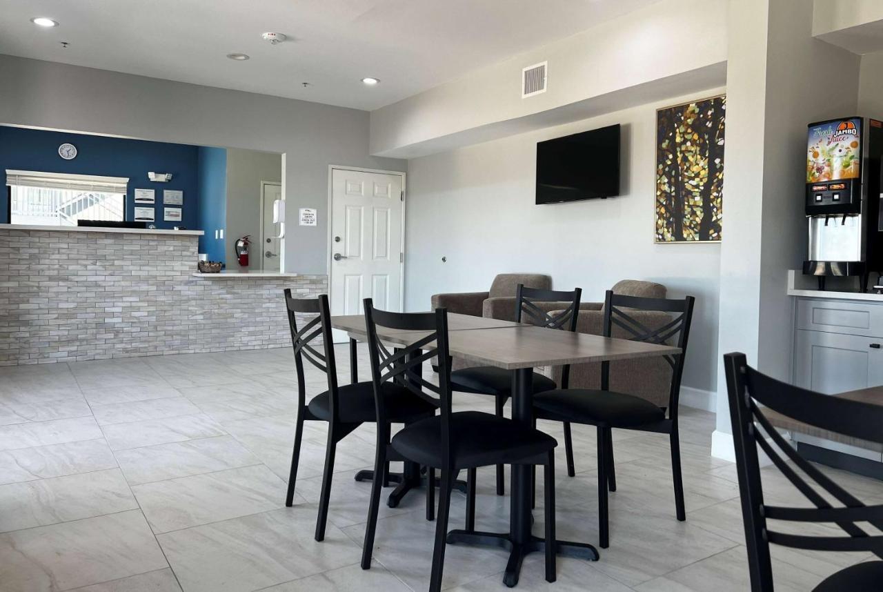 Baymont By Wyndham Texas