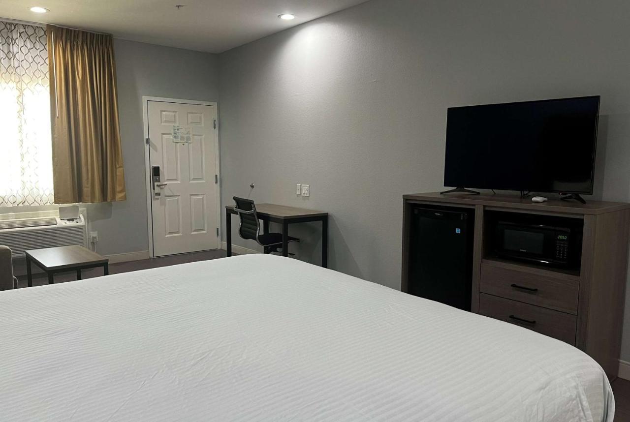 Baymont By Wyndham Texas 2*